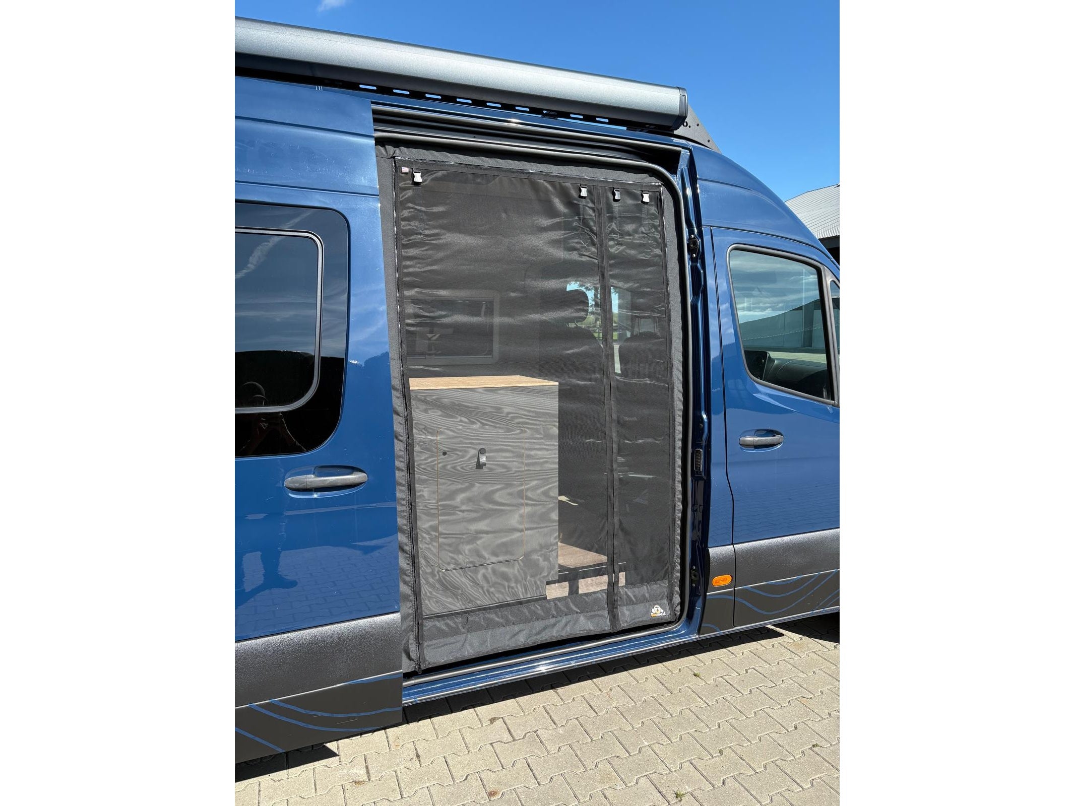 Bugwall sliding screen door - Mercedes Benz Sprinter