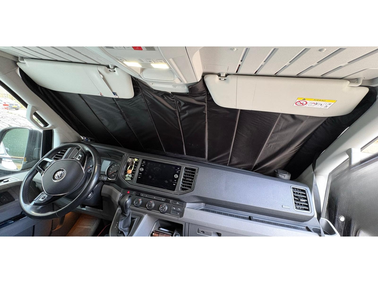 Volkswagen Crafter (2017+) Window Covers Front Cabin - 3-Piece Set